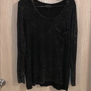 super soft long sleeve black top with front pocket